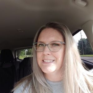 Meet your Posher, Stacy